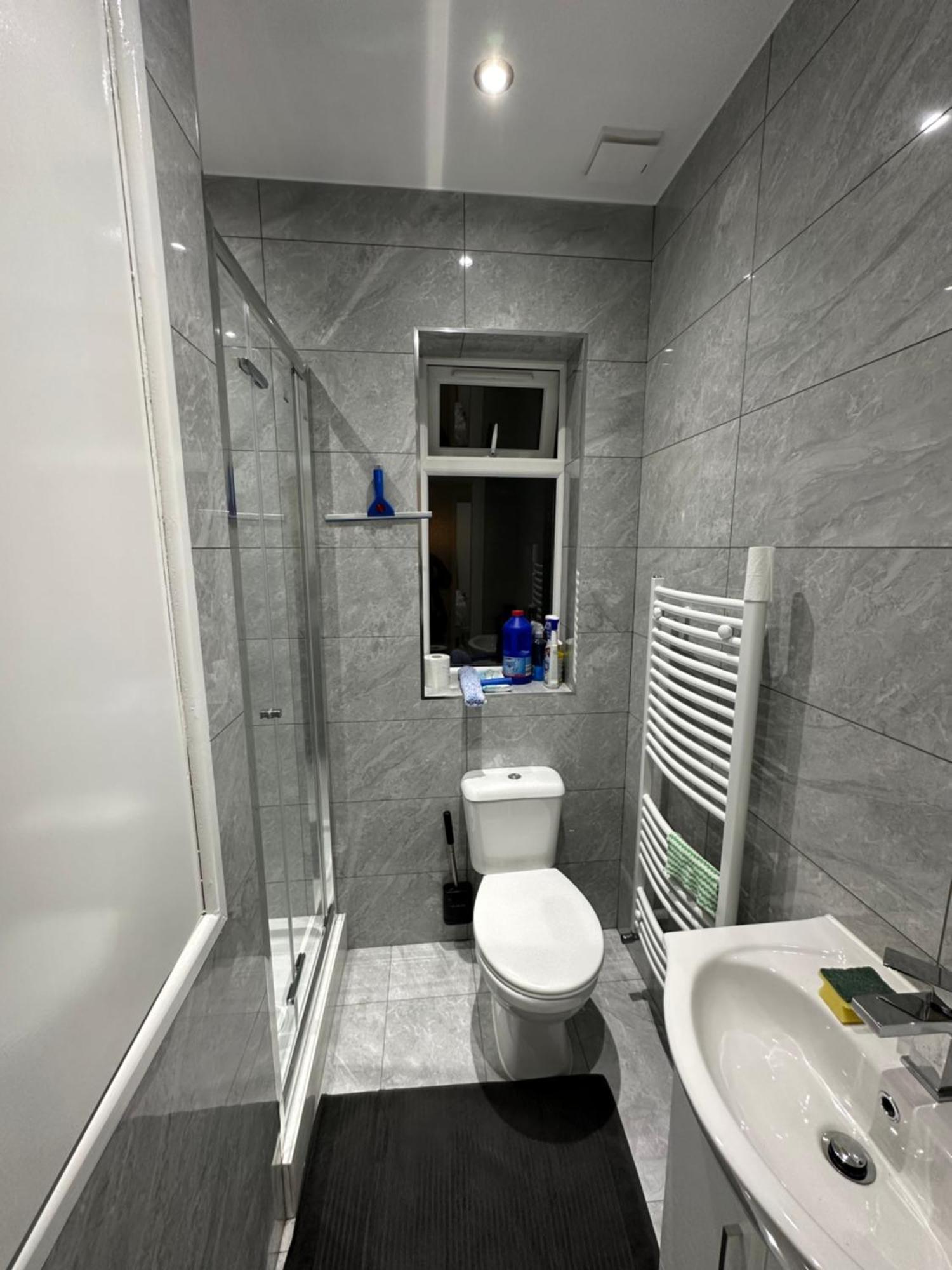 Smart Cosy/small Double In Oakridge Road Bromley Pensión *